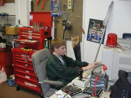 2002 FRC Build Season, photo frc-build-season_9408596533_o