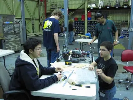 2010 FRC Build Season, photo frc-build-season_9407816817_o